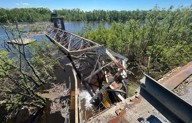 Біля Чернігова збудують тимчасовий переїзд через Десну: названо умову