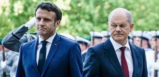 Макрон и Шольц призвали Путина отпустить 2500 пленных защитников "Азовстали"