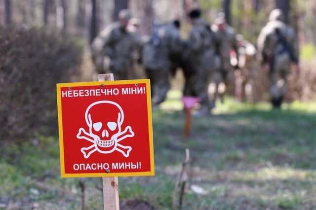 "Оставляют мины под телами убитых украинцев": раскрыты новые зверства оккупантов