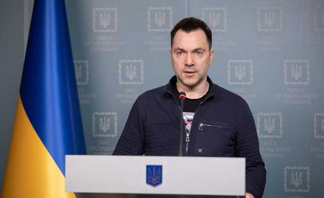 Арестович об ударах по Сумской области: угрозы российского наступления нет