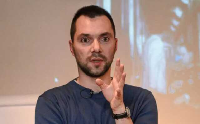 Арестович: ситуация может резко меняться в нашу сторону после 15 июня