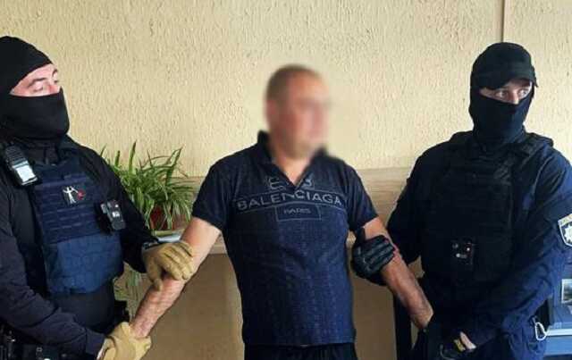 Львовский экс-полицейский помогал призывникам бежать из страны