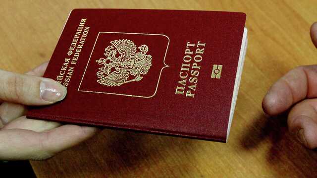 Захватчики РФ в Мариуполе начали принимать документы для получения паспортов России