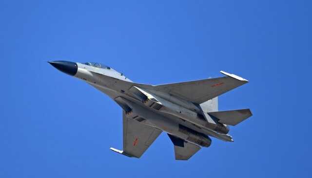 30 боевых самолетов Китая вошли в зону действия ПВО Тайваня