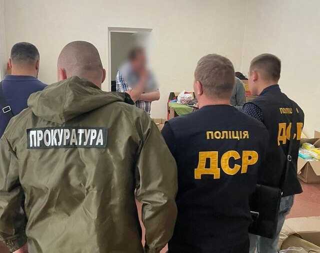 На Буковине продавали ввезенные как гуманитарную помощь автомобили