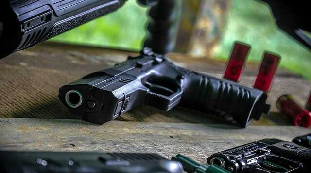 Для защиты собственных домов у украинцев должно быть оружие, - Монастырский