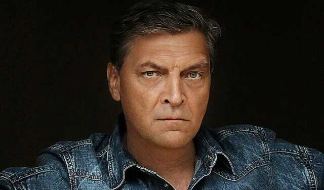 «За выдающиеся заслуги перед Украиной»: Зеленский дал гражданство Невзорову – Геращенко