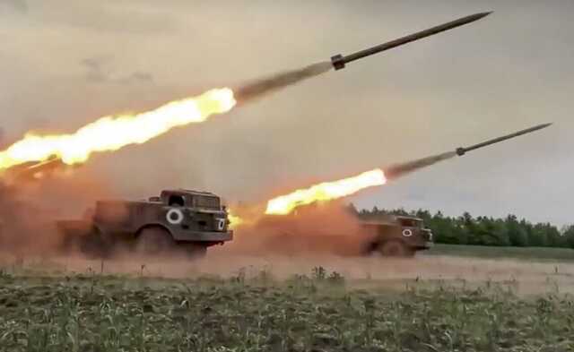 Днепропетровщина попала под обстрелы РФ: повреждены жилые дома