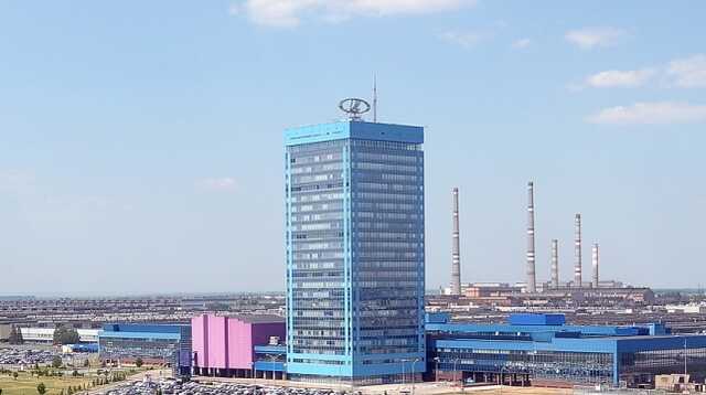 ǻ     90-    Lada Granta