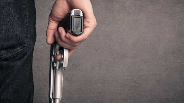 Подросток застрелил мать, потому что та мешала ему играть