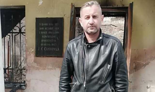 "Слава Україні!" Жадан растрогал сеть историей о велосипедисте в Харькове