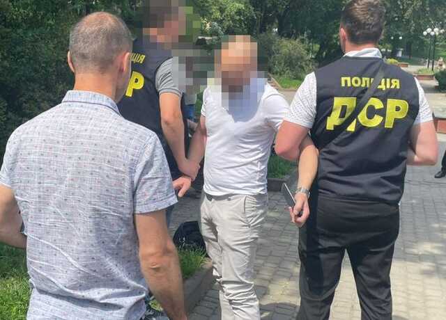 В Ивано-Франковске на взятке поймали чиновника облавтодора