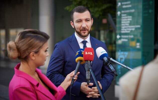 У Зеленского ответили на обвинения Байдена, напомнив об отсутствии превентивных санкций против России