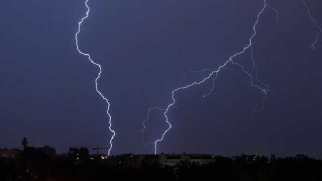 В Украину надвигаются грозы: в каких областях ждать непогоды