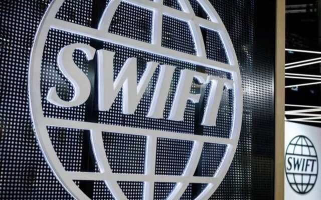 SWIFT прекращает предоставлять услуги Сбербанку РФ и двум банкам