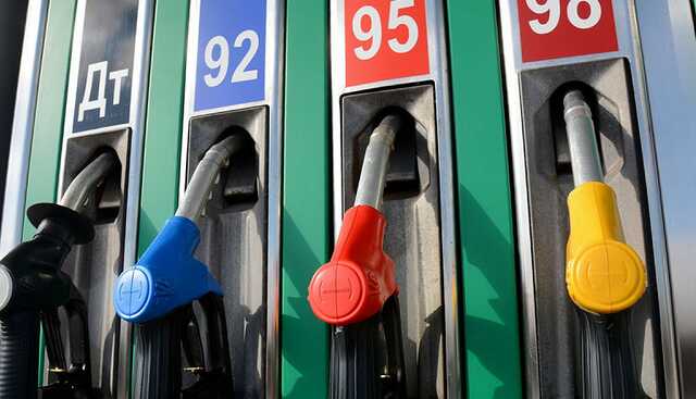 Cкільки ще триватиме дефіцит бензину в Україні