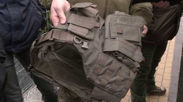 В Львовской области торговали бронежилетами, ввезенными в Украину под видом гуманитарной помощи