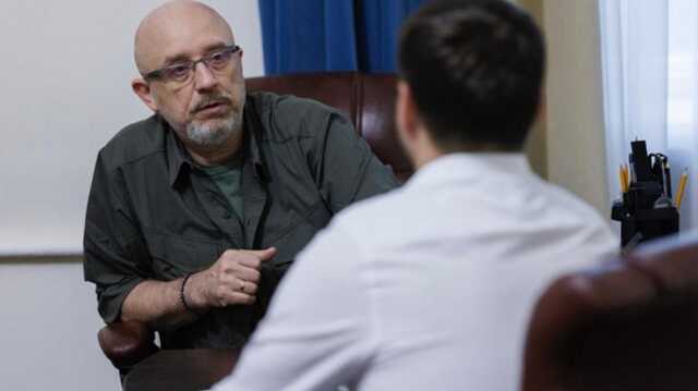 Украина собирается возвращать Крым и Донбасс с помощью предоставленного Западом оружия, – Резников