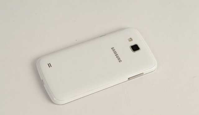 В России пользователи смартфоне Samsung жалуются на блокирование гаджетов