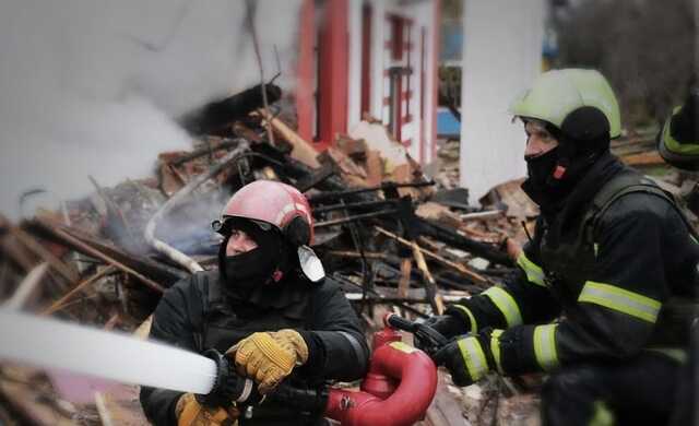 В Харькове из-за обстрела россиян вспыхнул пожар в 16-этажке