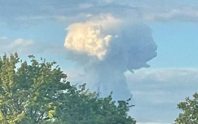 В нескольких районах Днепропетровской области слышны взрывы