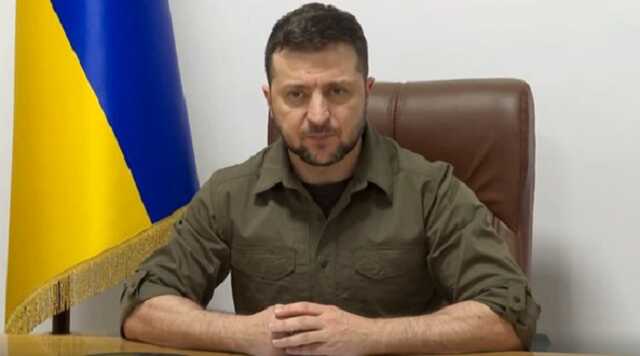 Зеленский наградил троих погибших мариупольских врачей, под обстрелами спасавших жителей