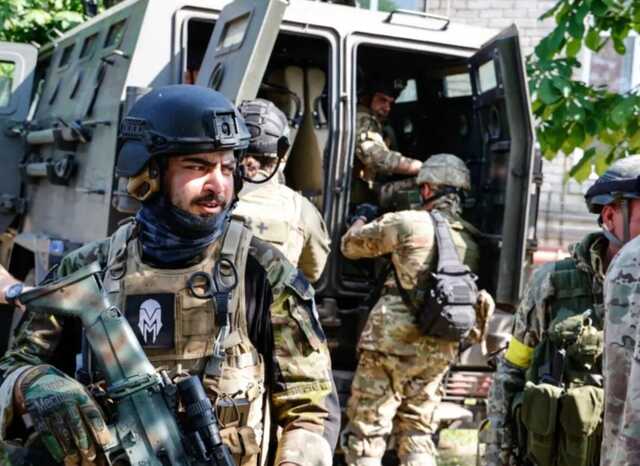 В сети показали, как Иностранный легион уничтожает технику оккупантов при помощи Javelin