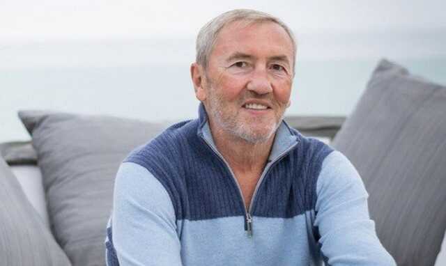 Экс-мэру Киева Леониду Черновецкому, призывавшему признать границы "Л/ДНР", сообщили о подозрении