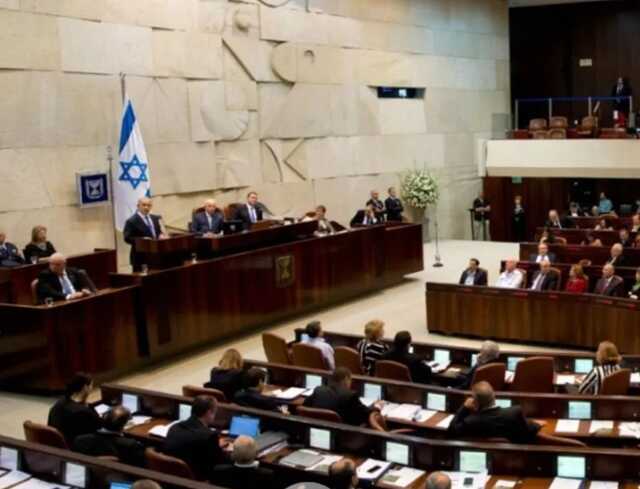 Израиль планирует распустить парламент и провести уже пятые выборы за три года
