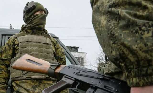 На Запорожье оккупанты устраивают между собой перестрелки из-за распределения награбленного имущества