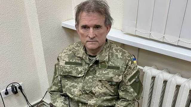 Картины, часы и железнодорожный вагон: суд арестовал имущество Медведчука