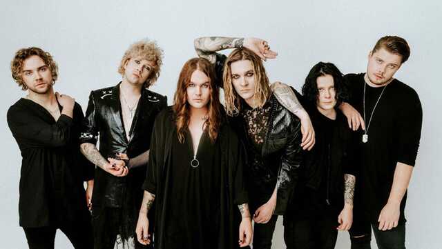 Это для тебя, Путин: представители Финляндии на Евровидении показали средний палец президенту России