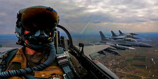 Конгрессмены инициировали законопроект для обучения украинских летчиков на западных истребителях