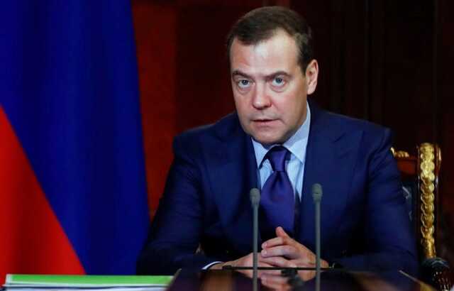"Насладятся санкциями, еще не попав в ЕС": Медведев теперь угрожает Молдове