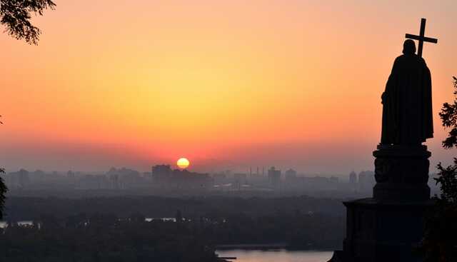 В Киеве прозвучало четыре взрыва