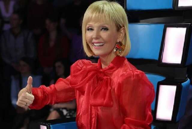 "Проявила солідарність із патріархом Кирилом": пропутінська співачка Валерія впала на сцені