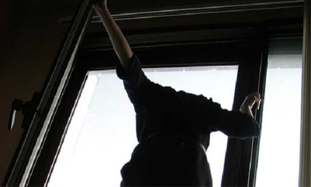 В Ровенской области пациент выпрыгнула из окна больницы