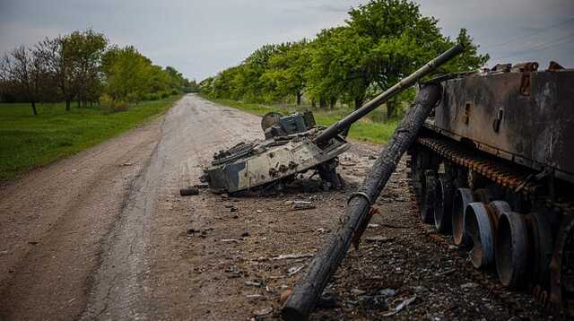 Под Харьковом оккупанты пытались обмануть ВСУ деревянными танками, — Генштаб