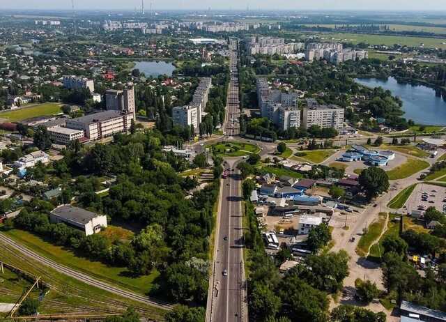 Вторая российская ракета в Кременчуге попала в предприятие: есть пострадавшие