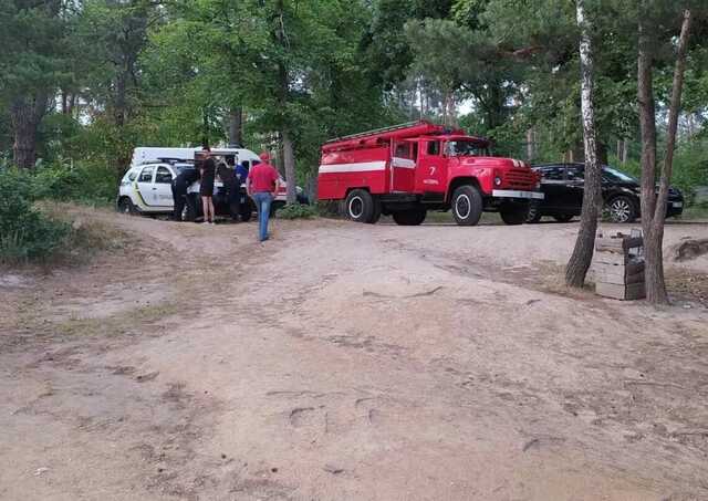 На Киевщине во время купания в озере утонул 18-летний парень
