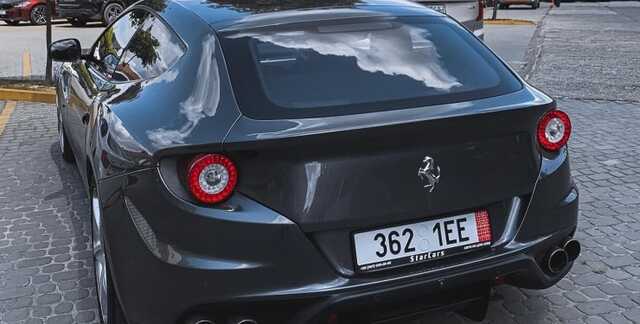 "Евробляха" за 200 тысяч евро: в Украину ввезли Ferrari для бесплатной растаможки