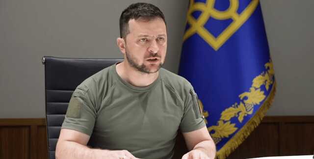 Как турникеты в киевском метро: Зеленский раскритиковал политику "открытых дверей" НАТО