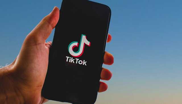В США призвали Apple и Google удалить видеосервис TikTok из своих магазинов