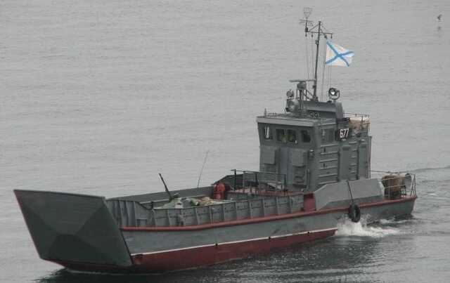 Под Мариуполем подорвался российский катер