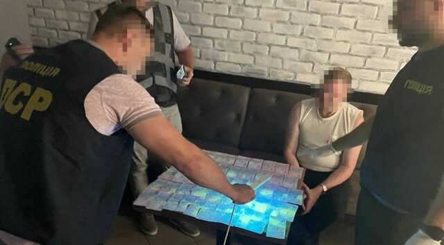 В Волынской области на взятке попался чиновник Госпродпотребслужбы