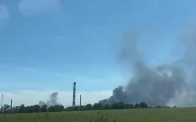 Оккупанты атакуют Лисичанский НПЗ и удерживают его часть: какая ситуация в Луганской области