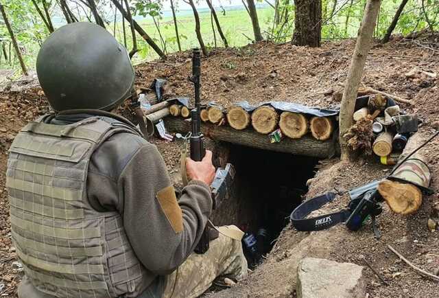 Генштаб показал жизнь украинских военных в окопах: фото с передовой