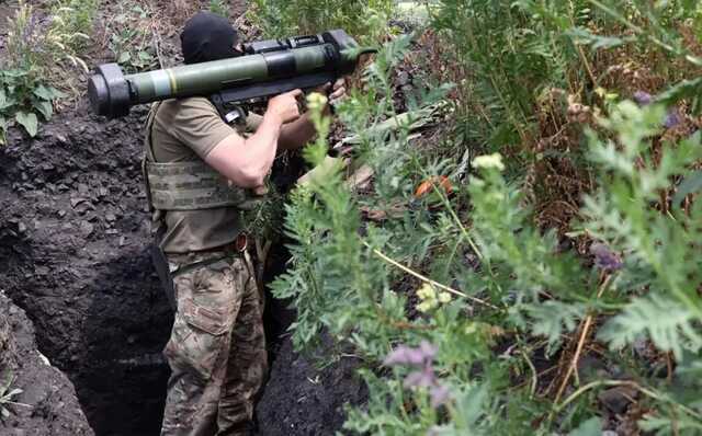 Защитник показал вражеский танк после встречи с ВСУ и предупредил оккупантов
