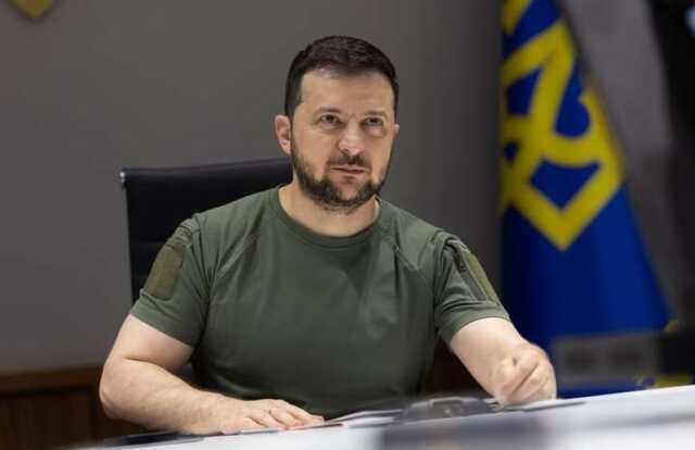 Зеленский поручил Генштабу немедленно отменить выдачу разрешений на выезд по стране военнообязанным