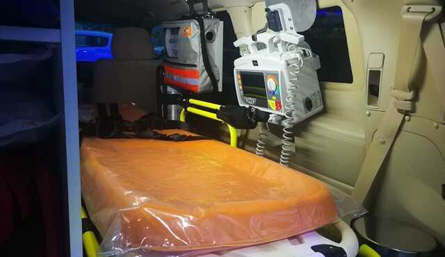 Литовские волонтеры отправили для ВСУ первый бронированный автомобиль скорой